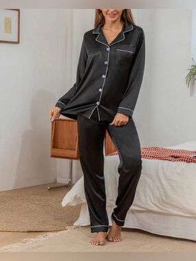 NWT Satin-feel Long-Sleeve Black Pajama Set with Contrast Piping Sz XXL